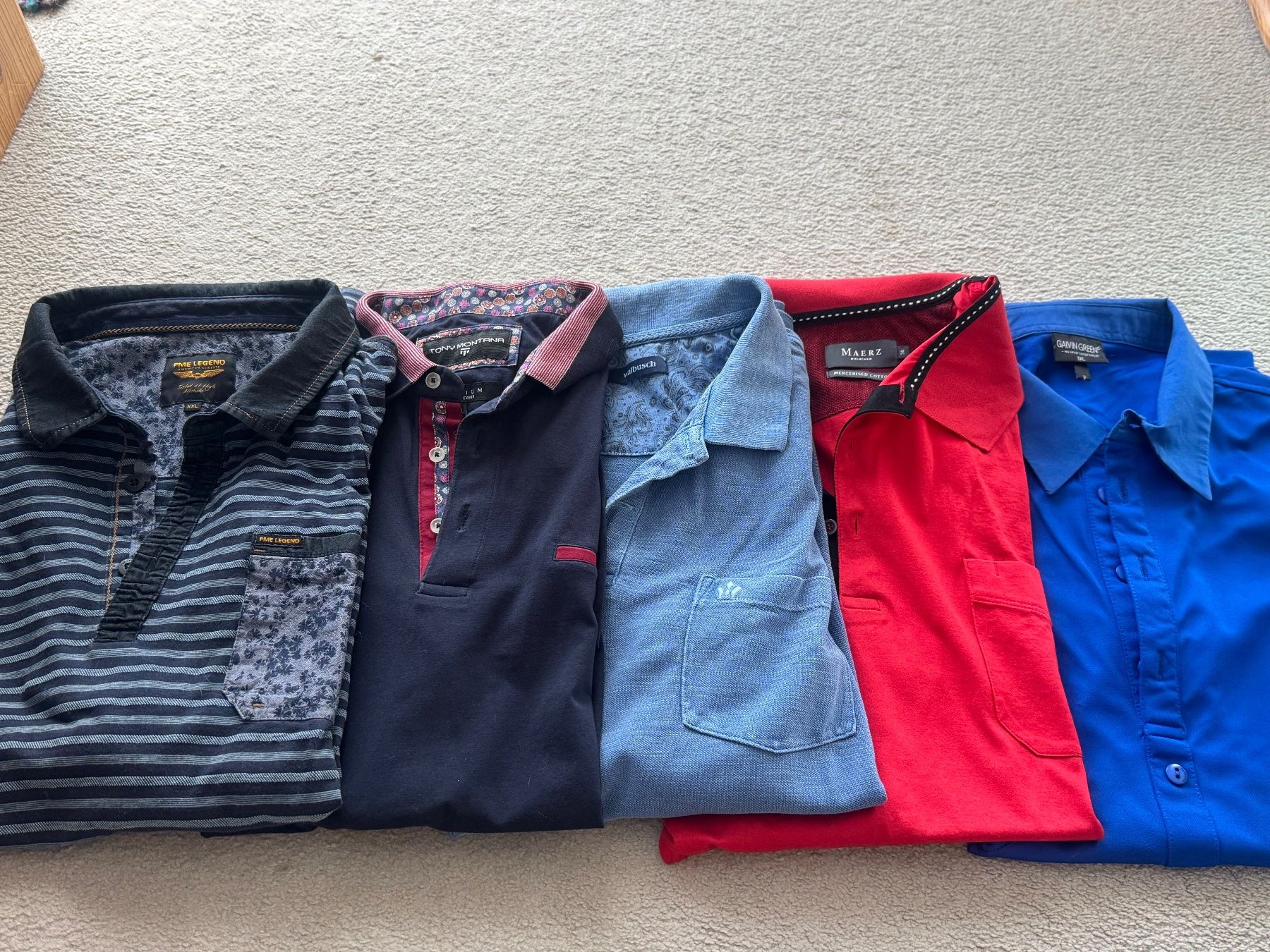 T-shirts: 5 Sweatshirt div.Marken – D'occasion à Au ZH par amr_qc67