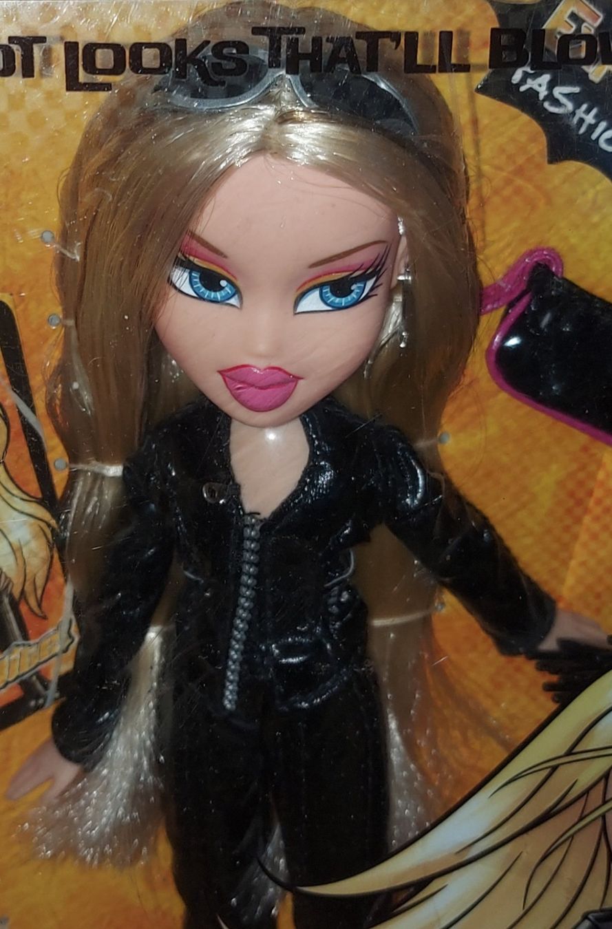 MGA Bambole: Poupée Bratz: CHLOE "Dynamite!",2005 Neuve – Nuovo e nell'imballaggio originale da Ecublens VD venduto da Magic_Island 1