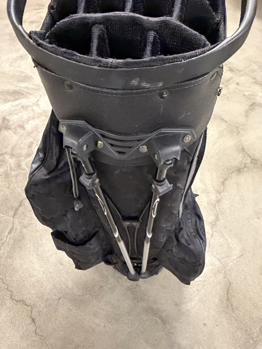 Borse: Bennington Golf Bag Black Used Condition with rain cover – Usato da Forch venduto da senson 5
