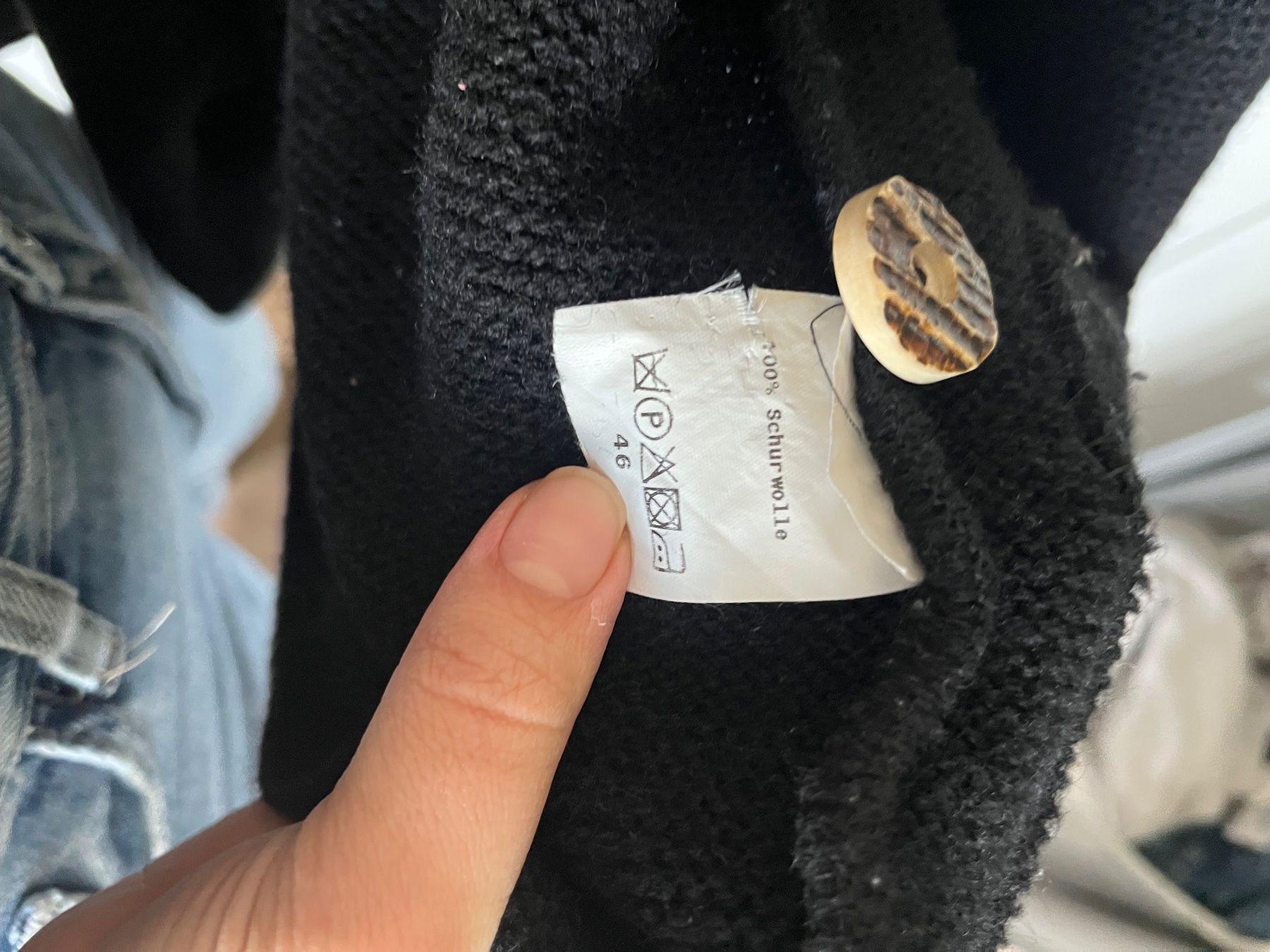 Pullover & Sweatshirts: Strickjacke Stapf – Neu (gemäss Beschreibung) aus Wädenswil von Vuki 1