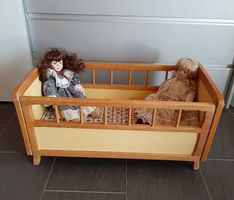 Puppenwagen, Puppenbett, ca um 1940.