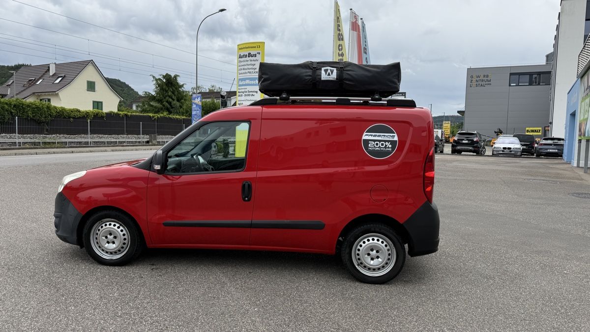 Opel Veicoli commerciali: Opel Combo 1.6 cdti – Usato da Liestal venduto da lor_tm8s 7