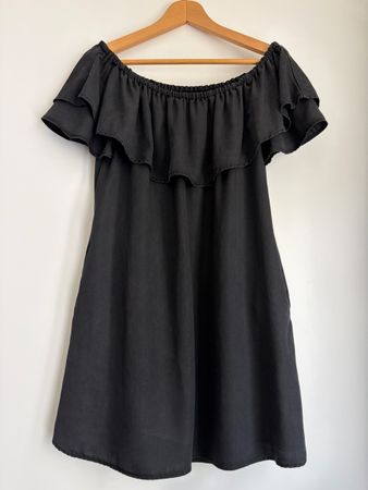 Kleid schulterfrei schwarz Grösse M