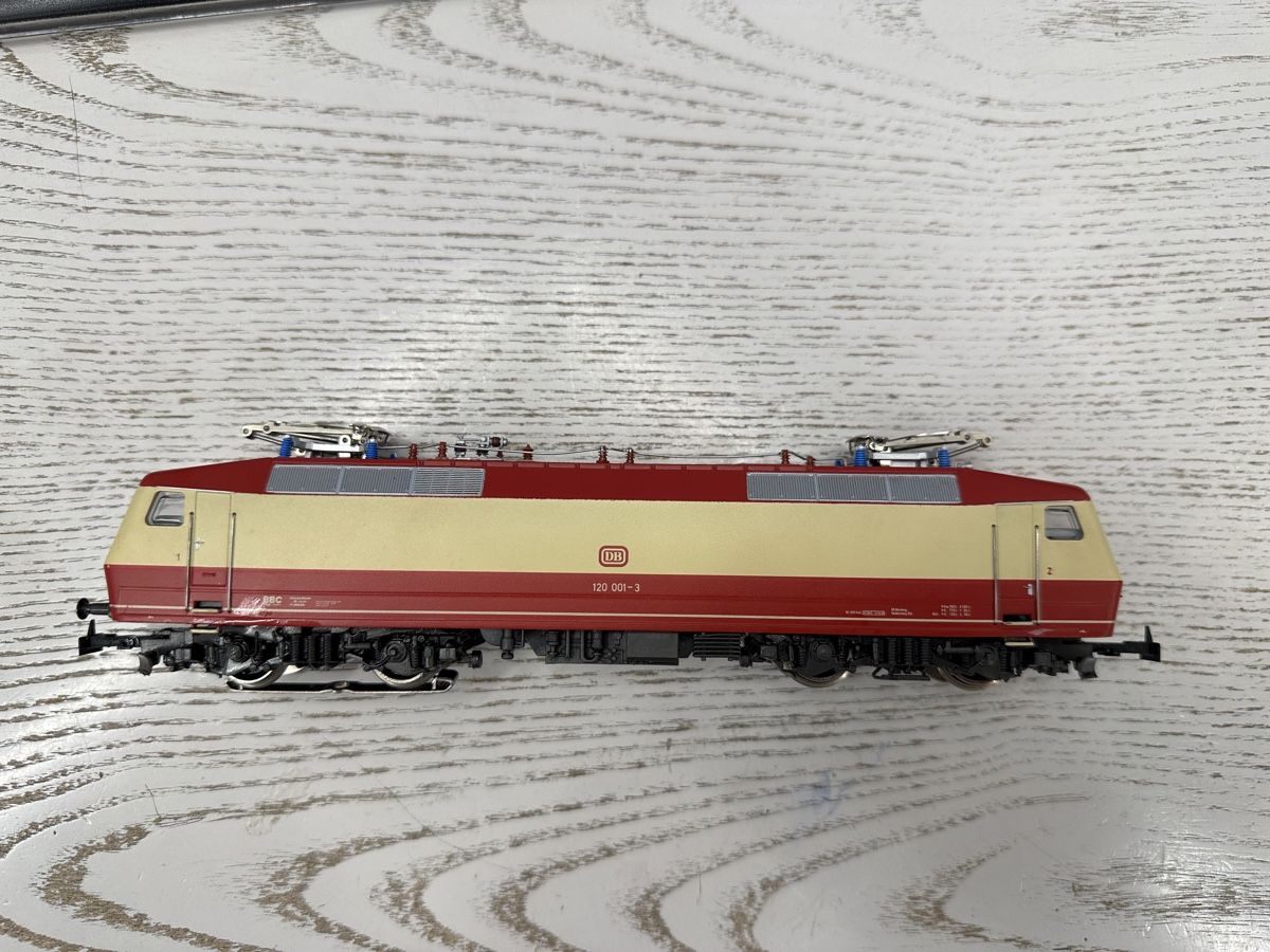 Märklin Modellini di ferrovie: Märklin 3153 DB BR 120 – Usato da Lupsingen venduto da New-Haven 2