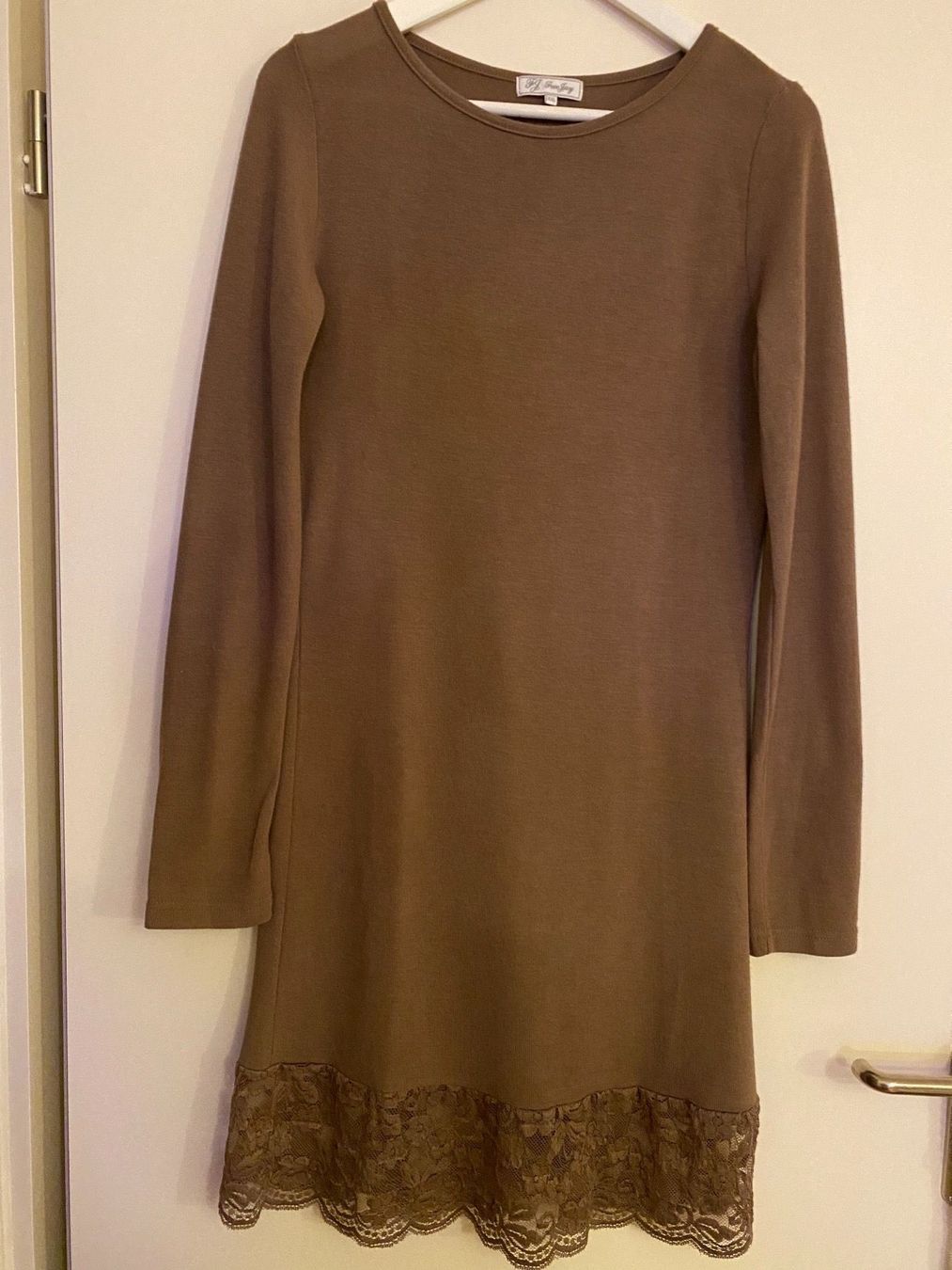 Vestiti: Kleid Hellbraun mit Spitze – Usato da Zürich venduto da Maria2021