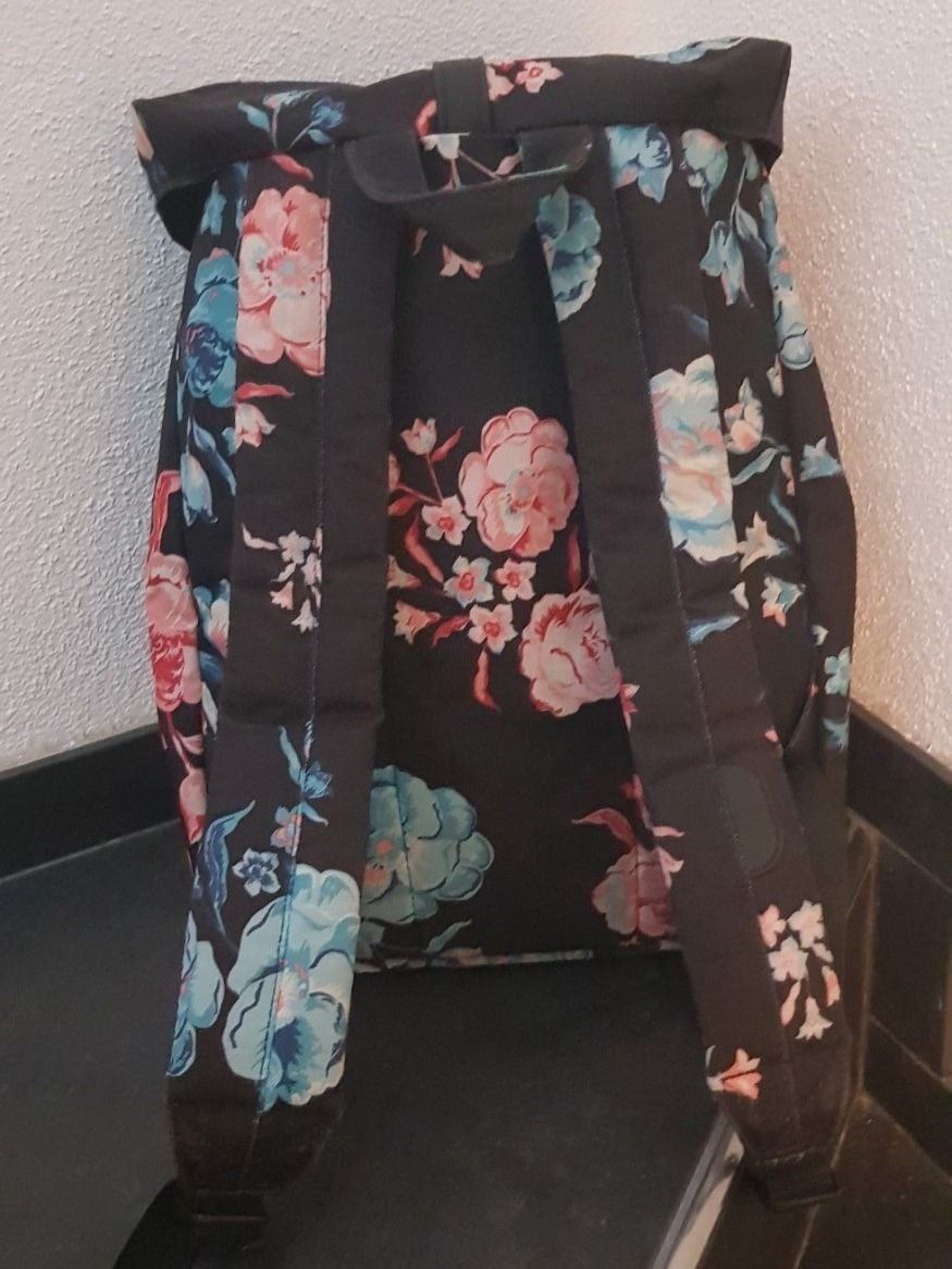 Herschel Zaini: Herschel Rucksack, Blumenmuster – Usato da Walterswil SO venduto da peiper2 1