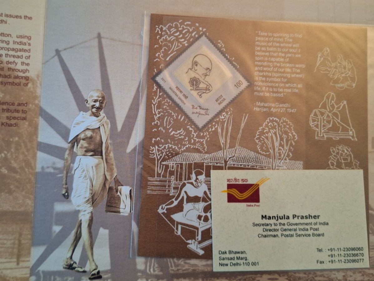 Tutti i francobolli: Mahatma Gandhi Khadi Stoffblatt – Nuovo (secondo la descrizione) da Fahrwangen venduto da vagabondo1963 4