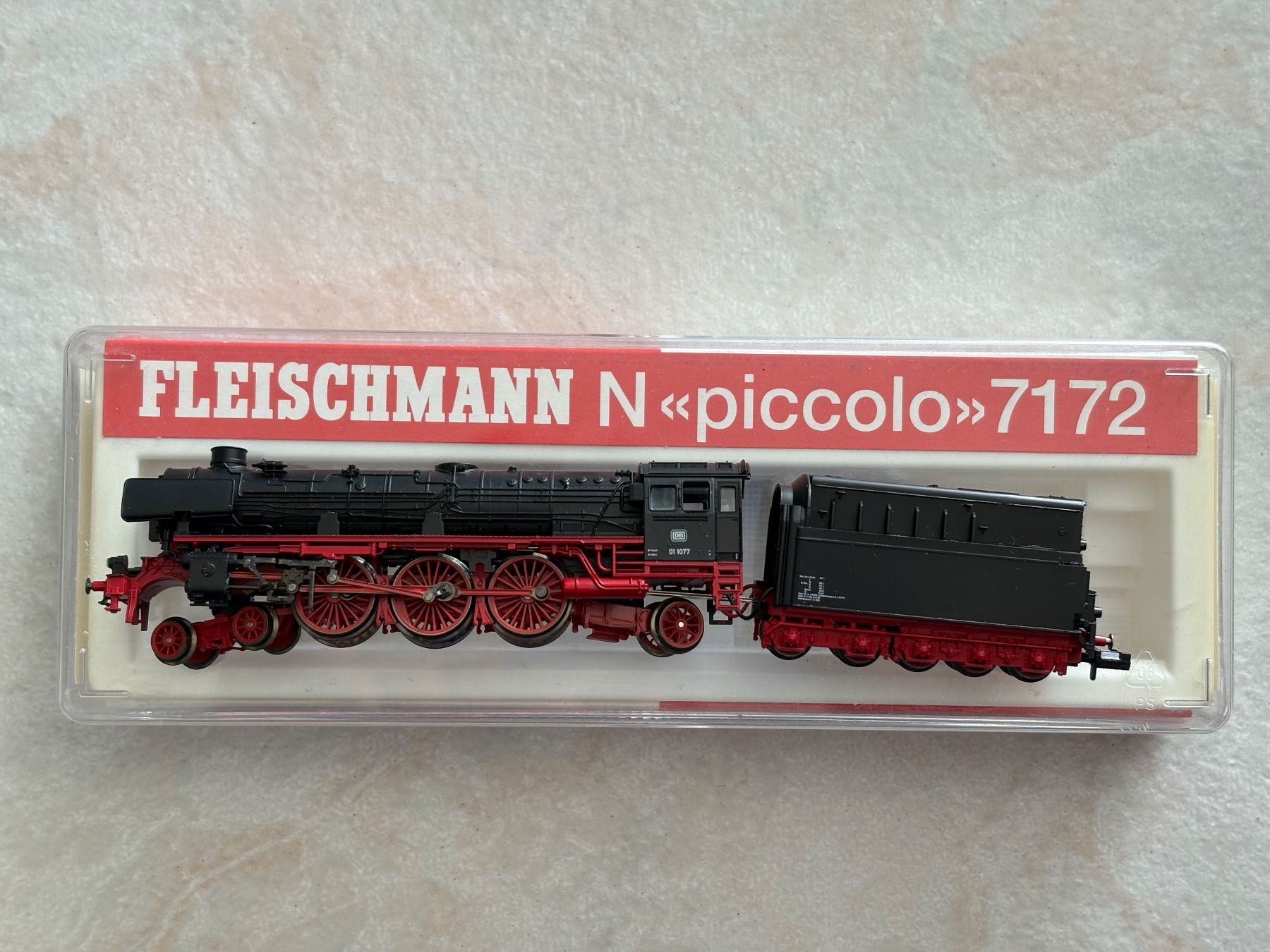 Fleischmann Modelleisenbahnen: Fleischmann 7172 Dampflok BR 01 DB Mit NEM 651 – Neu (gemäss Beschreibung) aus Hauterive NE von eriamch