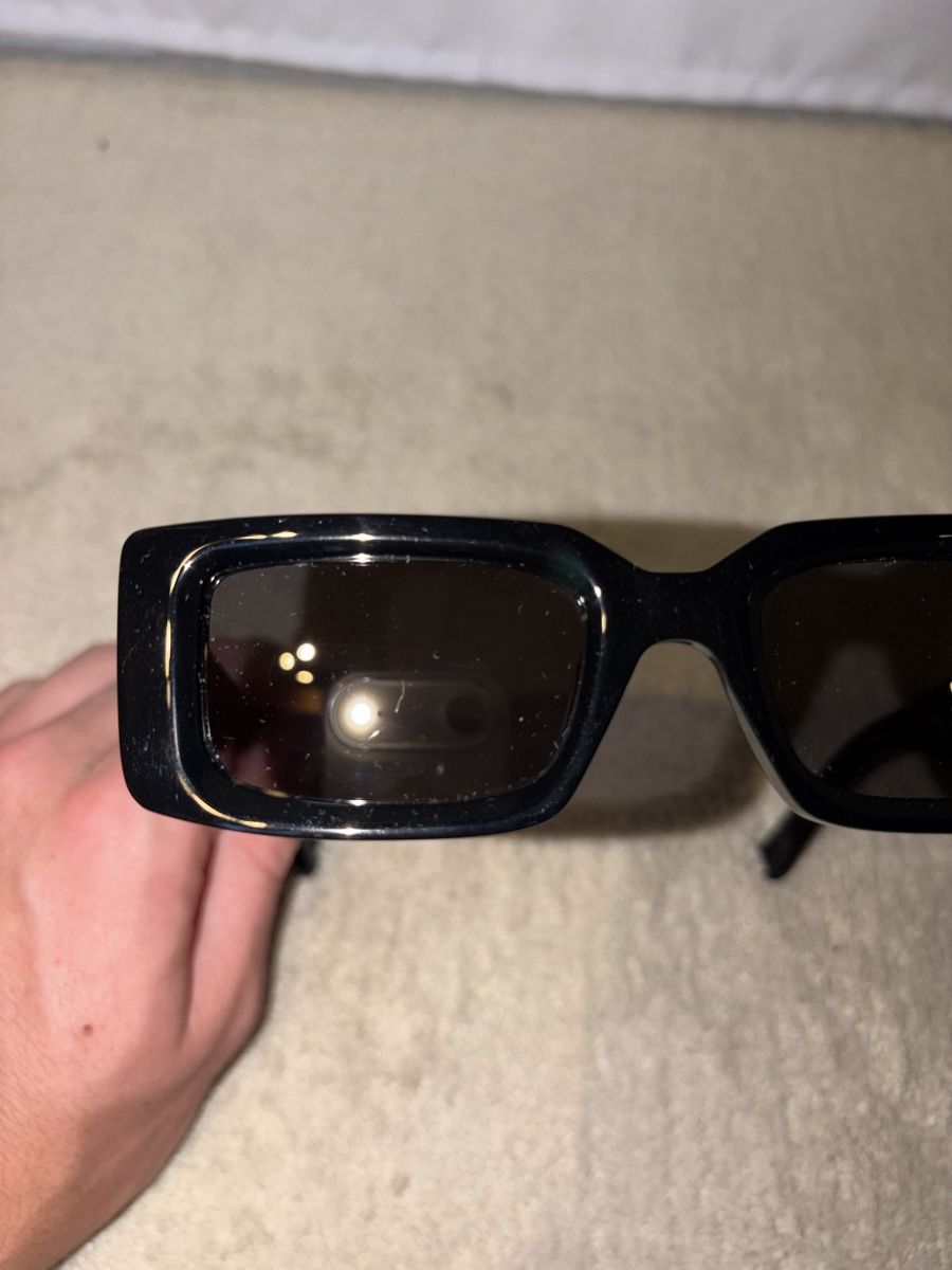 Off-White Occhiali & Lenti: Off-White Arthur Sonnenbrille Schwarz – Usato da Visperterminen venduto da lgresell 7