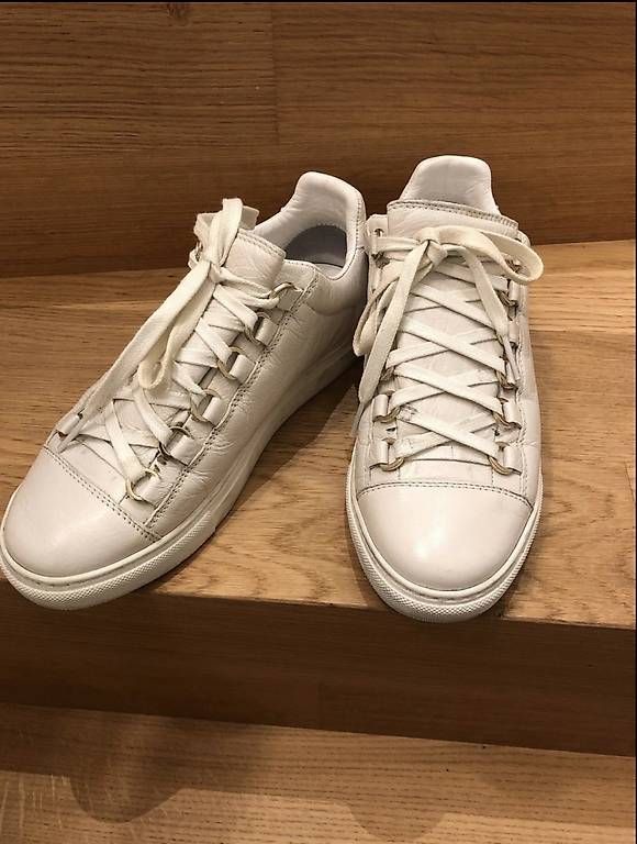 Balenciaga Chaussures femmes: Balenciaga Arena Sneakers - 36 – D'occasion à Zürich par melissacdn