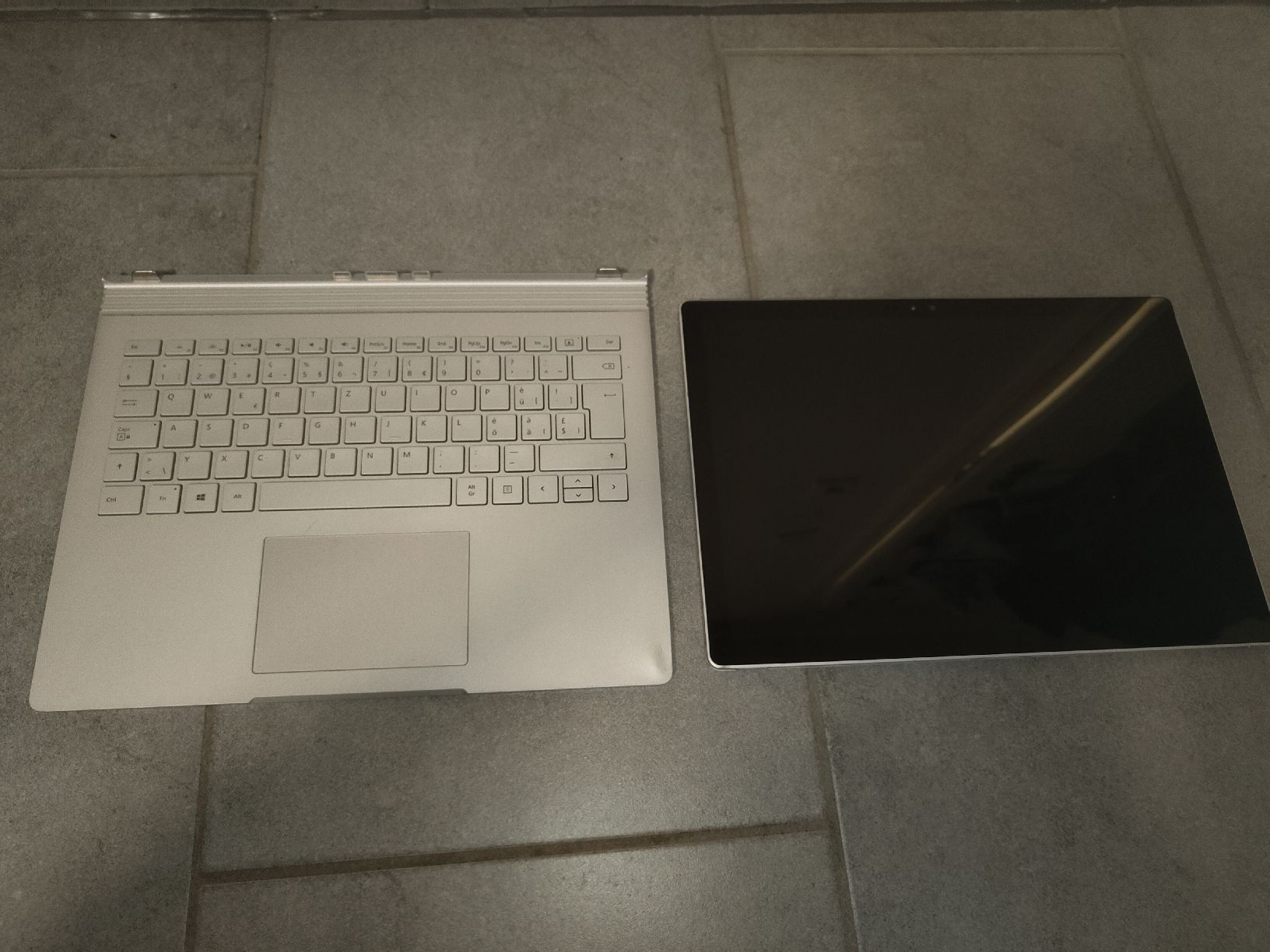Microsoft Notebook: Surface Book mit NVIDA GPU – Usato da Frauenfeld venduto da Kepow 1
