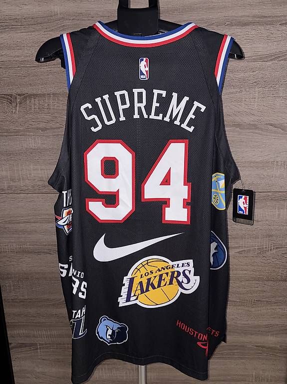 Nike Canottiere & Pantaloni: Supreme x Nike x NBA Team Trikot – Usato da Chur venduto da Shabu7000 1