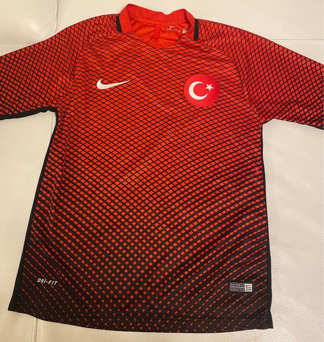 Nike Canottiere & Pantaloni: Türkei Trikot  – Usato da Opfikon venduto da Luis144
