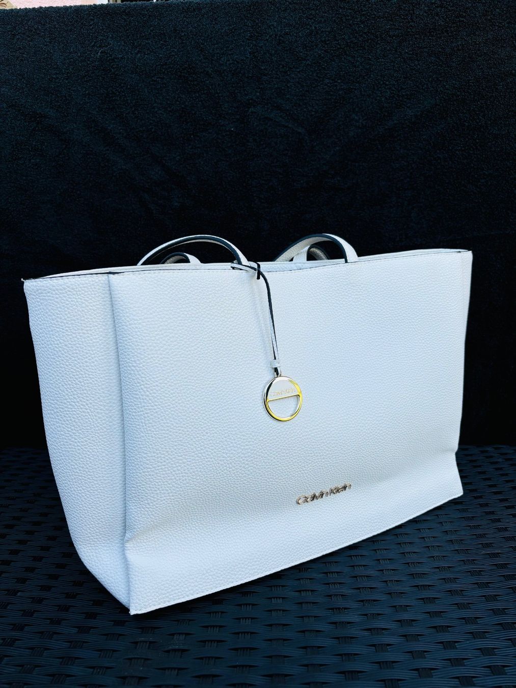 Calvin Klein Taschen für Damen: Calvin Klein Tasche – Gebraucht aus Steinen von FIN