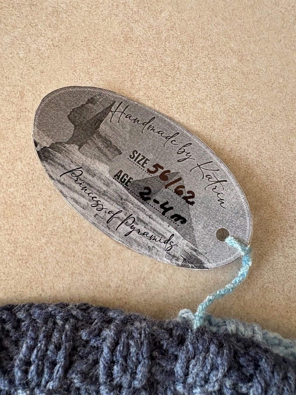 Pulls et sweat-shirts: Gestrickter Pullover Kinder Grösse 56-62 - Handmade – Neuf avec emballage d'origine à Basel par Tierschutz-Flohmi 3