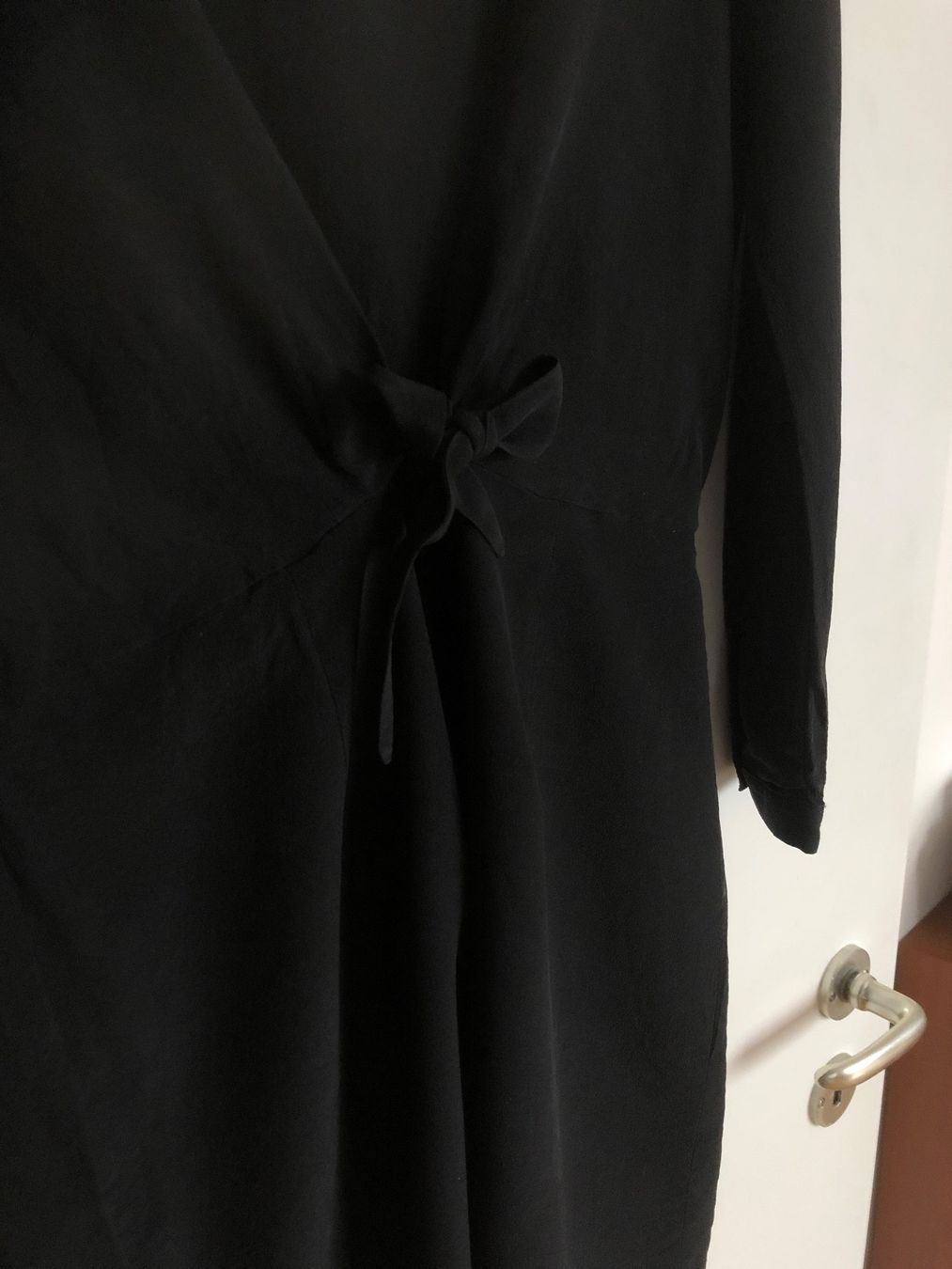 Kleider: Schwarzes Seidenkleid Samuji Gr. 36 – Gebraucht aus Zürich von Nhpp 3