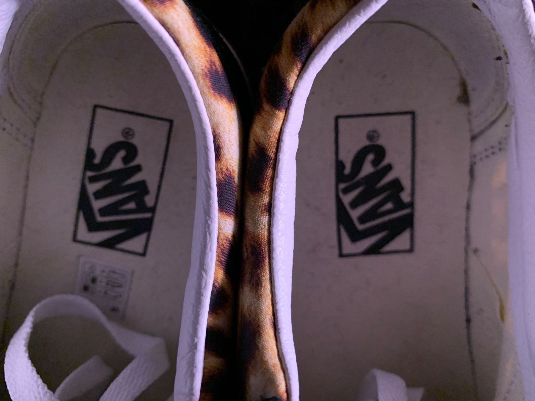 Vans Scarpe da donna: Vans Old Skool Leo-Print Sneaker Gr. 40 – Usato da Steinebrunn venduto da Littlebird1 4