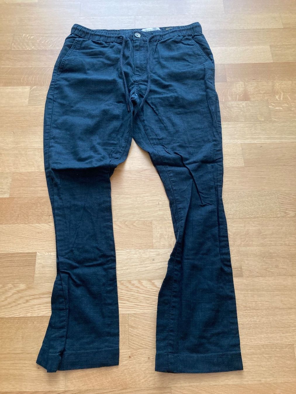 Pantaloni: (C-E) Marfinno Hose 40 – Usato da Jonen venduto da Sevenb