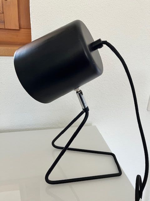 Pfister Lampen: Moderne Tischleuchte Liam von Mondilux – Gebraucht aus Oberschan von cla_qlh6 3
