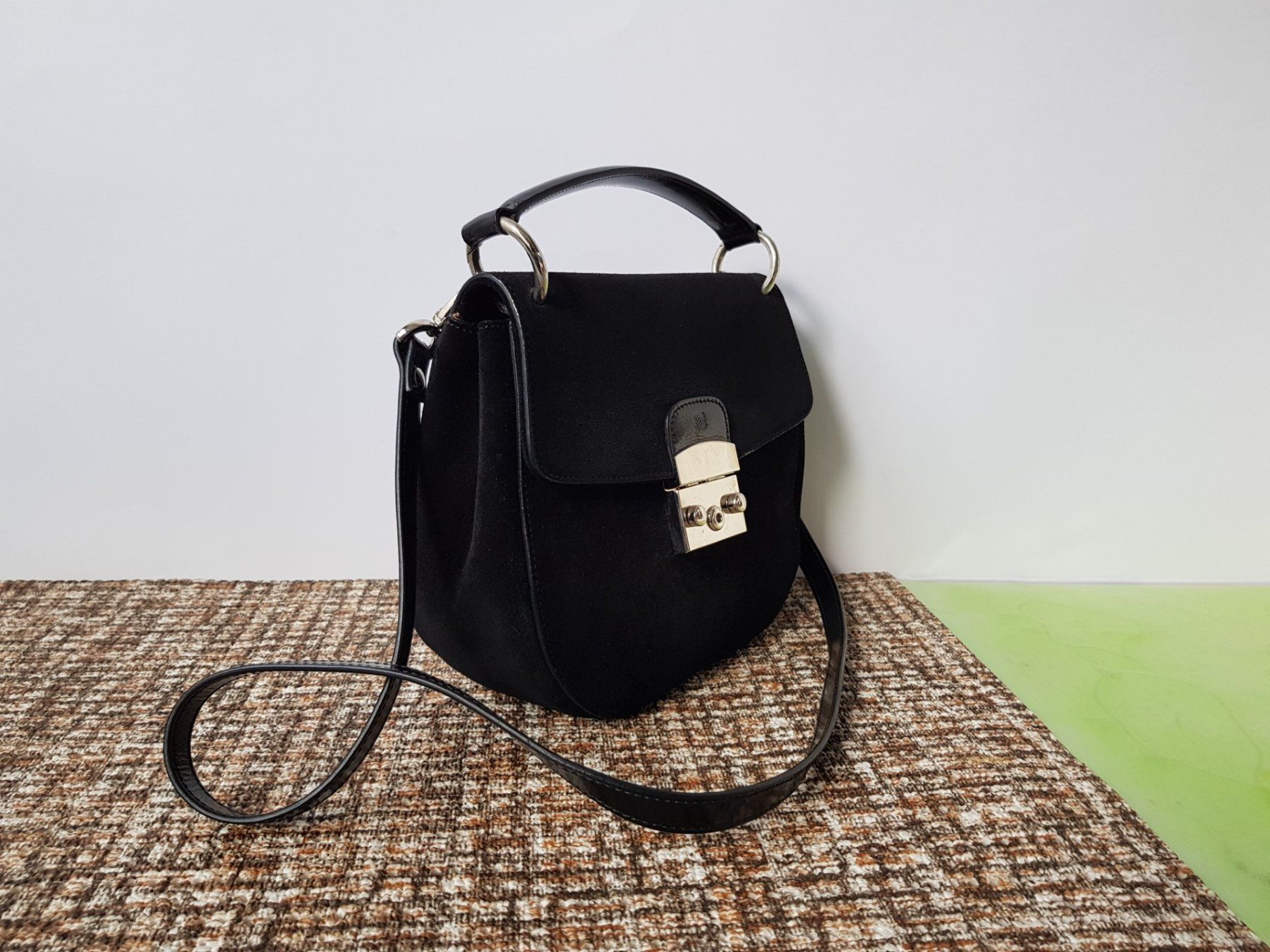 Navyboot Borse da donna: Navyboot Leder Handtasche/Umhängetasche – Usato da Basel venduto da Birs868 2