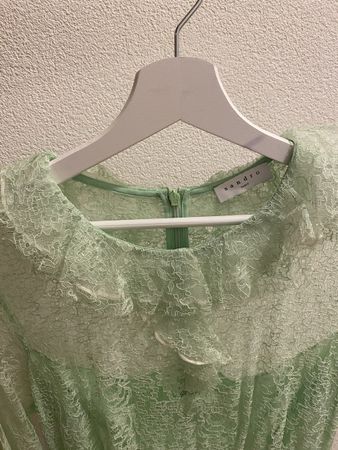 Robe Sandro dentelle volant vert taille S 