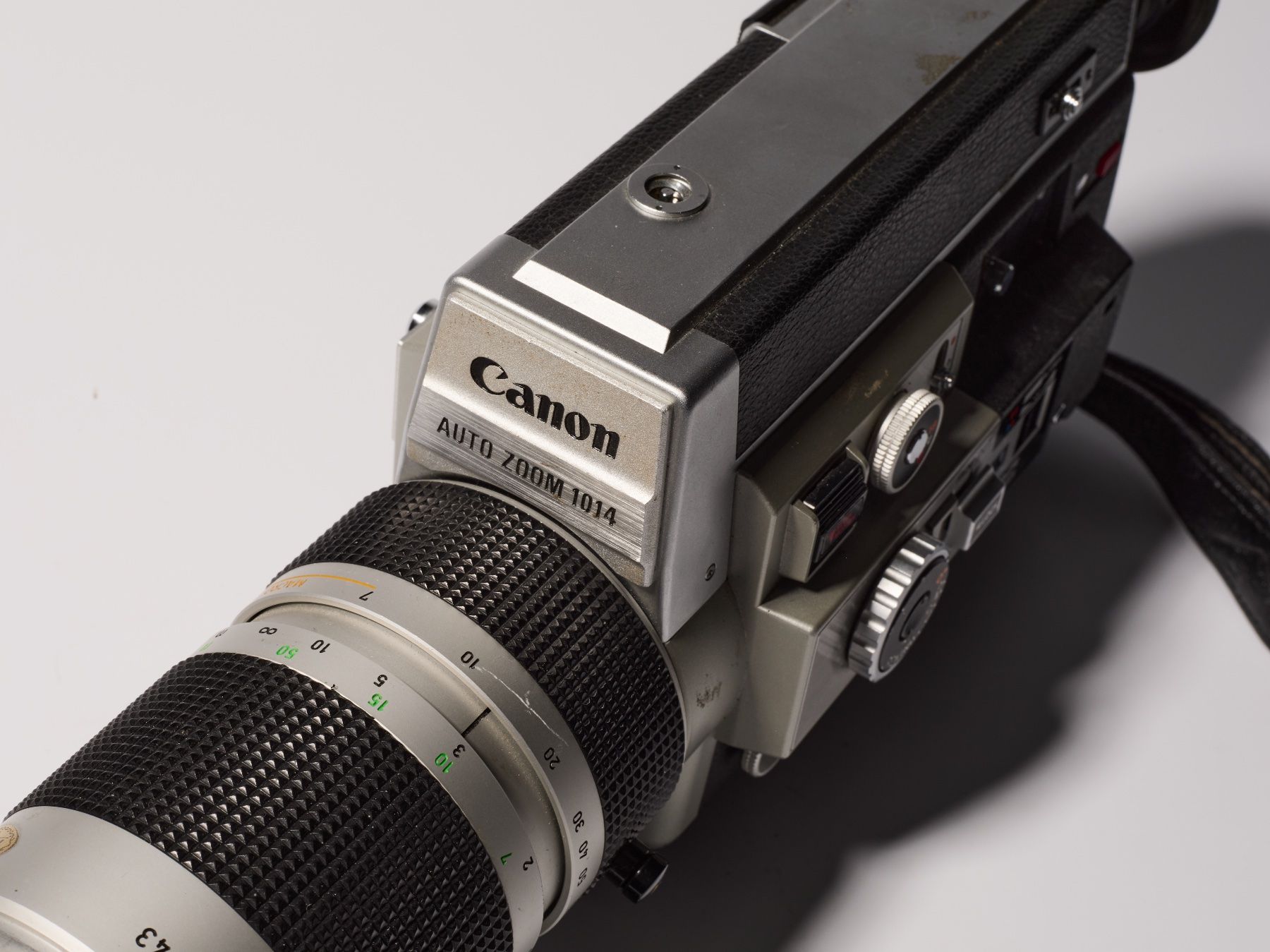 Canon Fotocamera: Canon Auto Zoom 1014 Electronic Super 8 Cine Camera – Usato da Zürich venduto da patrickroppel 6
