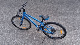 GIANT Kindervelo Radgrösse 24 zoll. Hinterradpneu neu.
