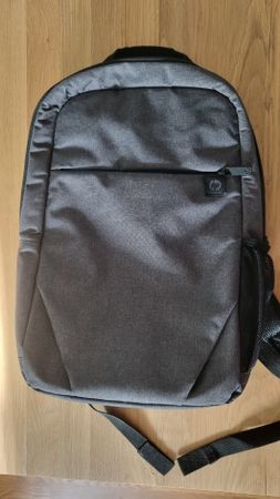 HP Rucksack grau Laptopfach gebraucht guter Zustand