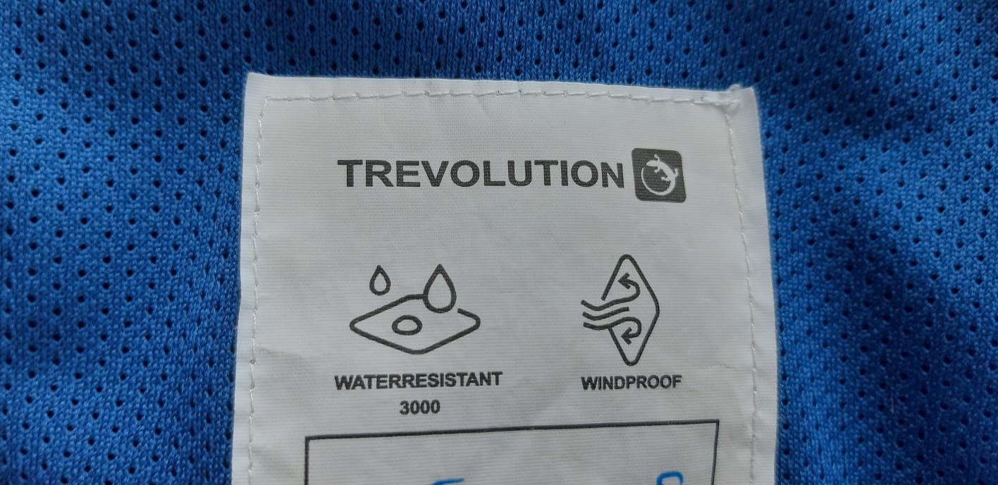Trevolution Giacche & Cappotti: Veste Softshell TREVOLUTION taille 140 – Usato da Villars-le-Terroir venduto da OliVW 2