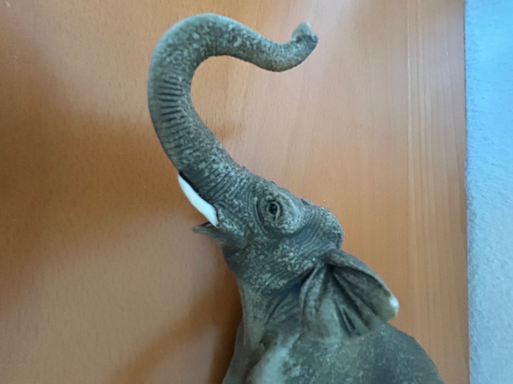 Figurines: G.ARMANI?  ELEFANT – D'occasion à Olten par Pablo7 3