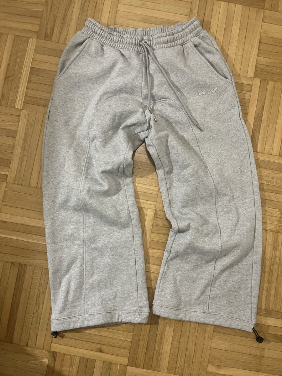 Hosen: Suspect Jogginghose, Grau, Grösse L – Neu (gemäss Beschreibung) aus Bern von t.nomse