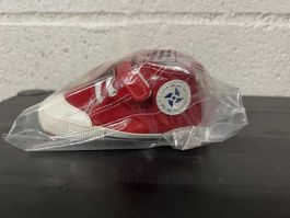 Chaussures bébé neuves, jamais portées, taille 12-18 mois.