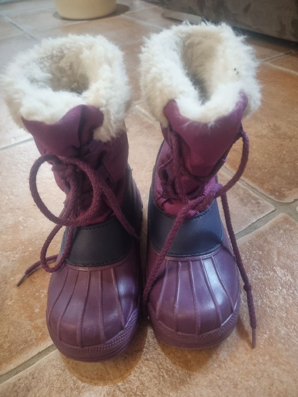Scarpe per ragazze: bottes hiver 25-26 – Usato da Rennaz venduto da mar_9c85