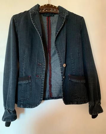 Veste 🧥en jeans Mango🌺