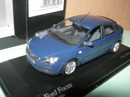 Ford Focus 2004  blau * Minichamps 1:43