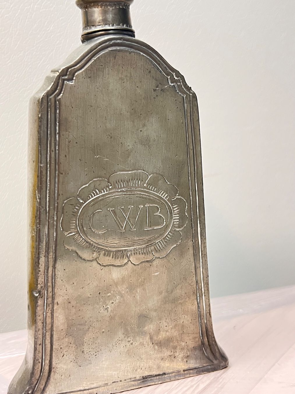 Sonstiges: Antique pewter flask – Gebraucht aus Lausanne von NYC67
