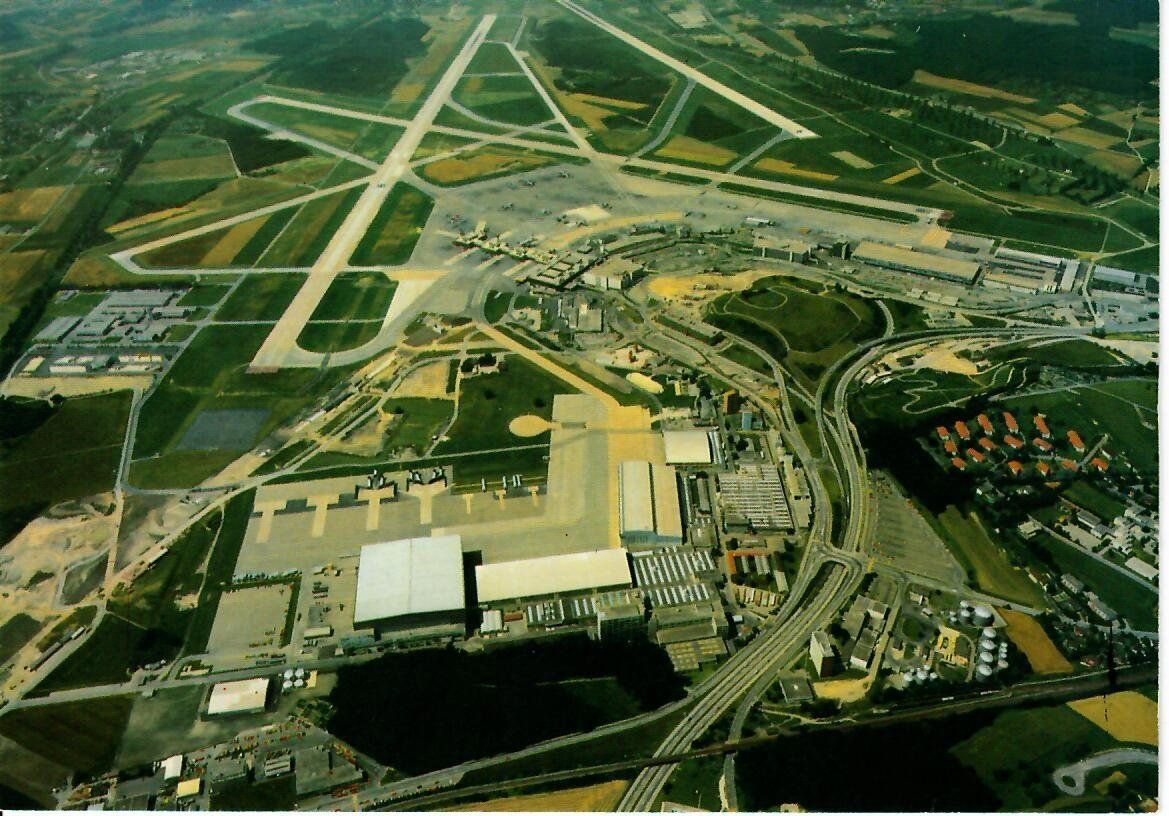 Cartoline postali: Zürich Airport – Usato da Hochdorf venduto da Ziegel-16