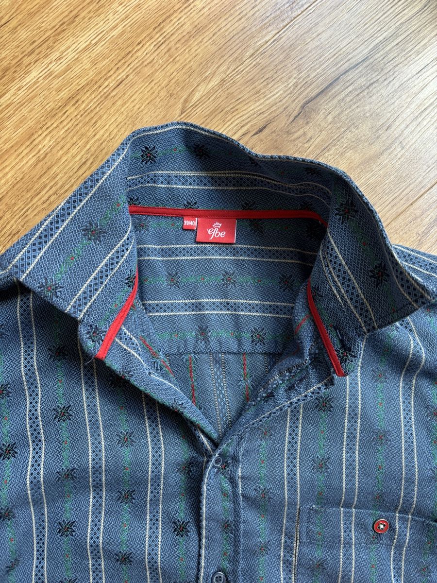 Camicie: Hemden mit Edelweiss-Muster – Nuovo (secondo la descrizione) da Wangen an der Aare venduto da s_g_b8jz 1