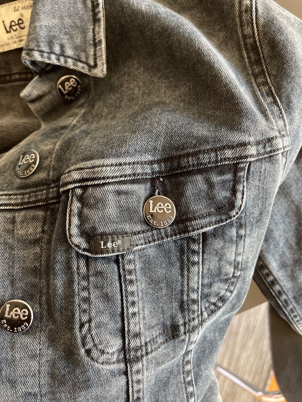 Lee Jacken: Lee Jeans Denim Jacke Gr. S – Gebraucht aus Zürich von Recode.Fashion 9