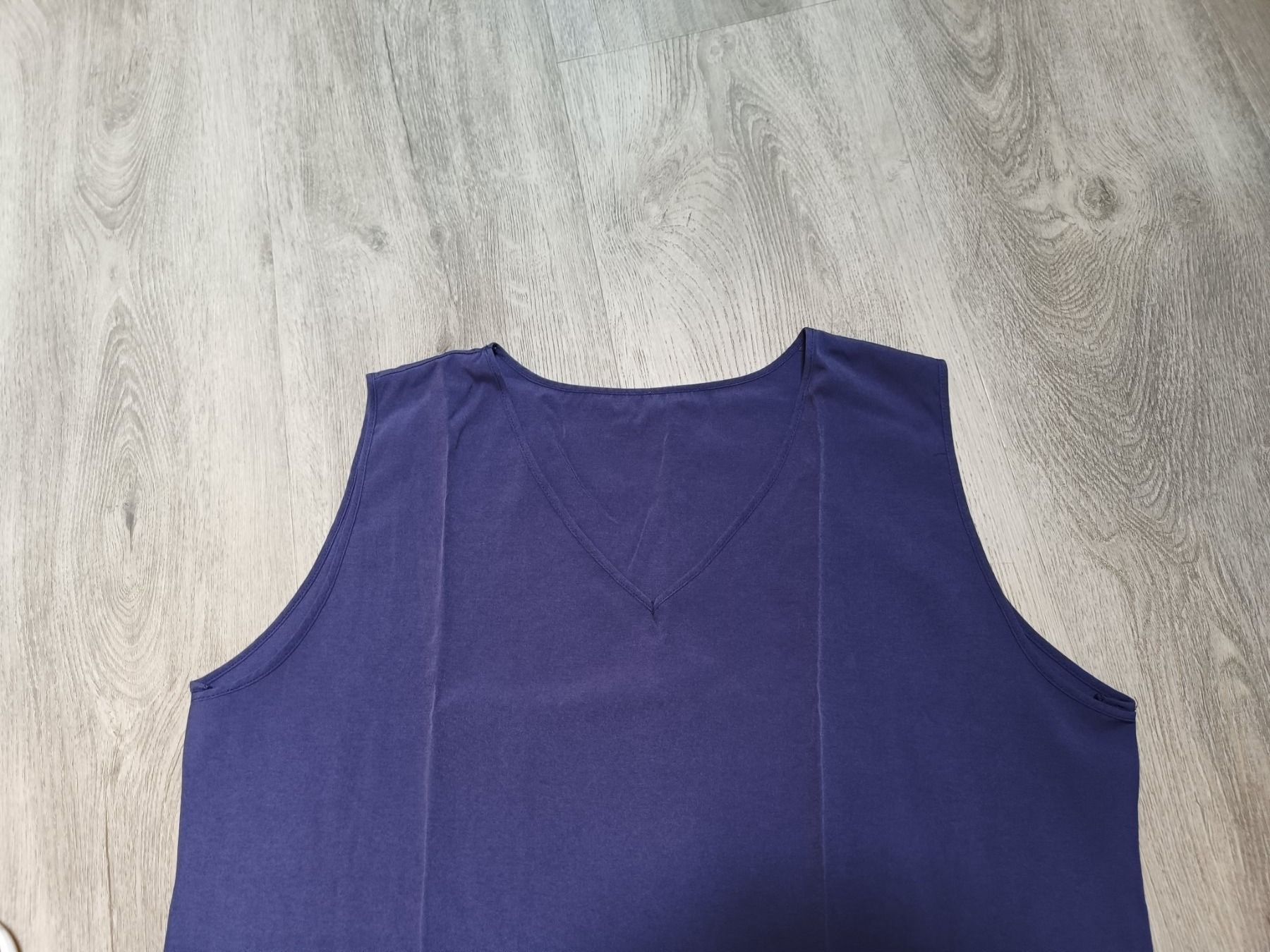 Top: Leichtes Sommertop L/XL neu – Nuovo (secondo la descrizione) da Bätterkinden venduto da Elefantenzoo 1