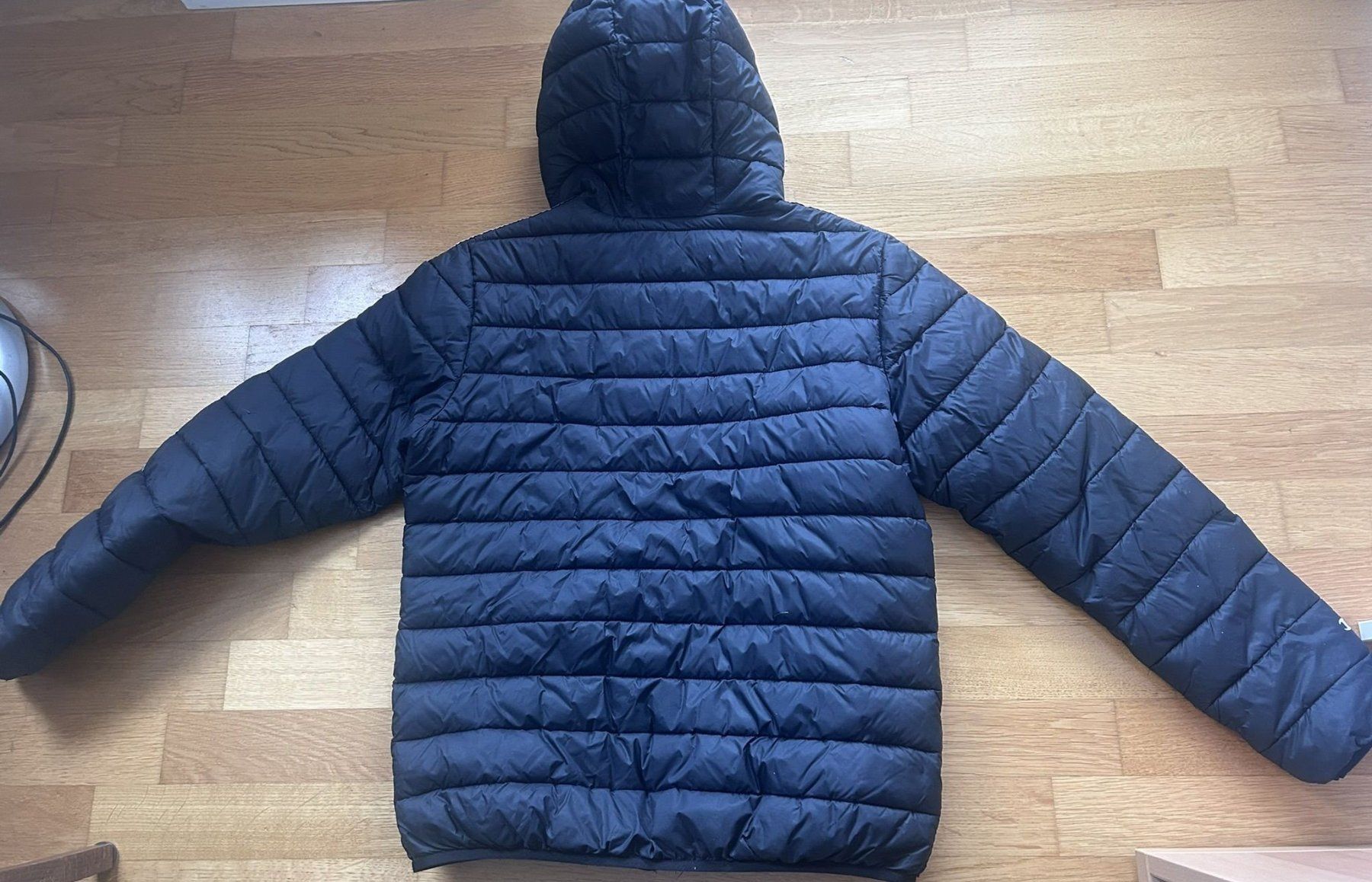 Giacche: Champion Steppjacke Gr 172-178 – Usato da Thalwil venduto da Mbadzi 1