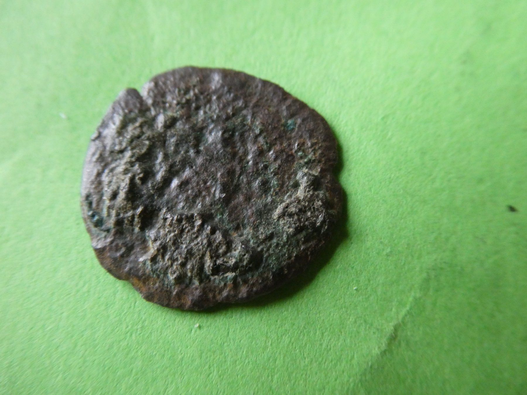 Tutti le monete: uralte Bronzemünze 16 mm     1.32 g – Usato da Hinterforst venduto da Rohusri 2