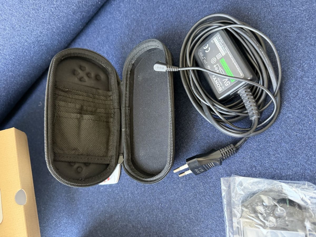 Sony Consoles: Sony PSP-1004 complete set + games – D'occasion à Zürich par jankais3r 8