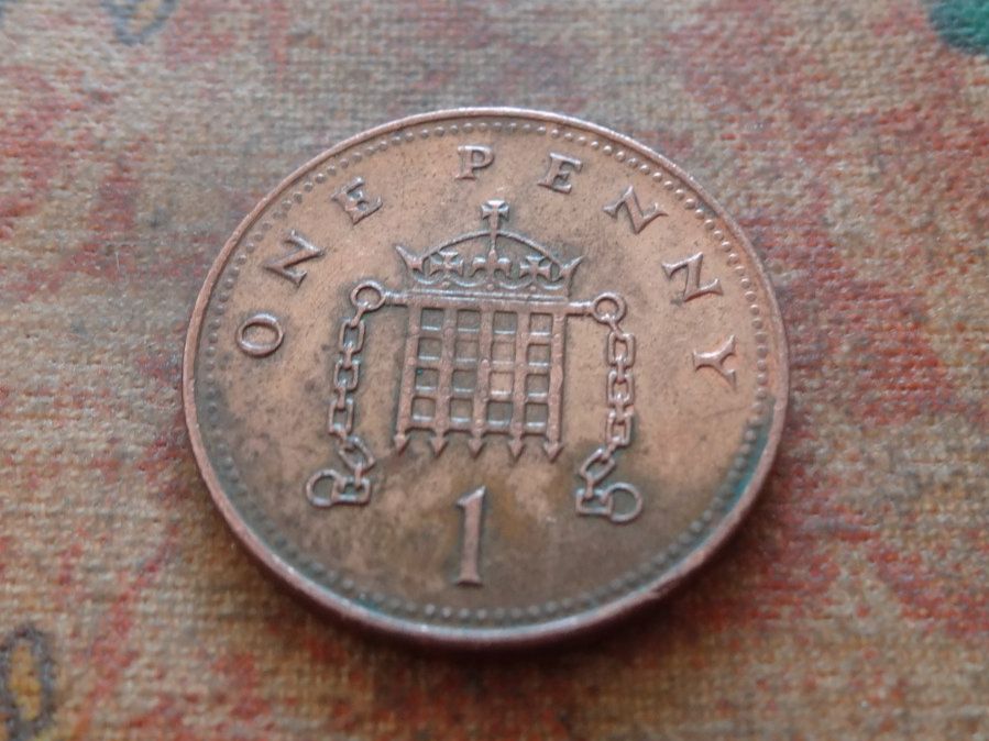 Alle Münzen: ROYAUME-UNI  1 Penny  2004  (P) – Gebraucht aus Romanel-sur-Lausanne von Swift13 1