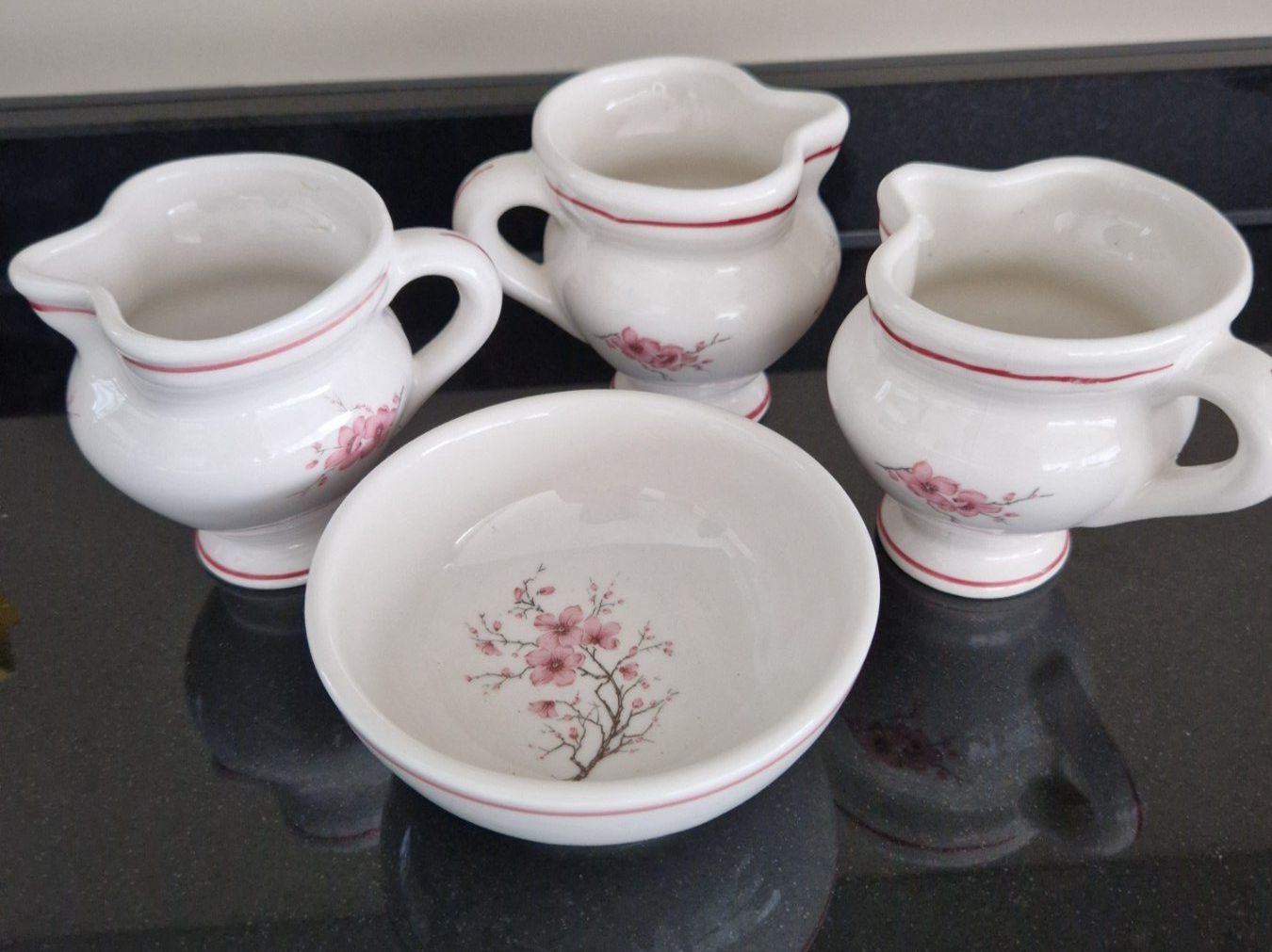 Set di piatti: Boccalino Set mit Schälchen – Nuovo (secondo la descrizione) da Horgen venduto da ren_65gp