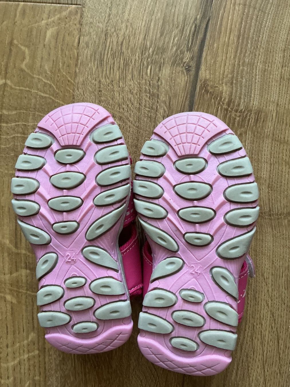 Scarpe per ragazzi: Pink Baby Sandals  24 – Usato da Brugg AG venduto da Magna3 3