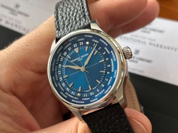 Frederique Constant Uhren: Frederique Constant Worldtimer Ltd edition "Watch Angels" – Neu (gemäss Beschreibung) aus Grand-Lancy von vd70000