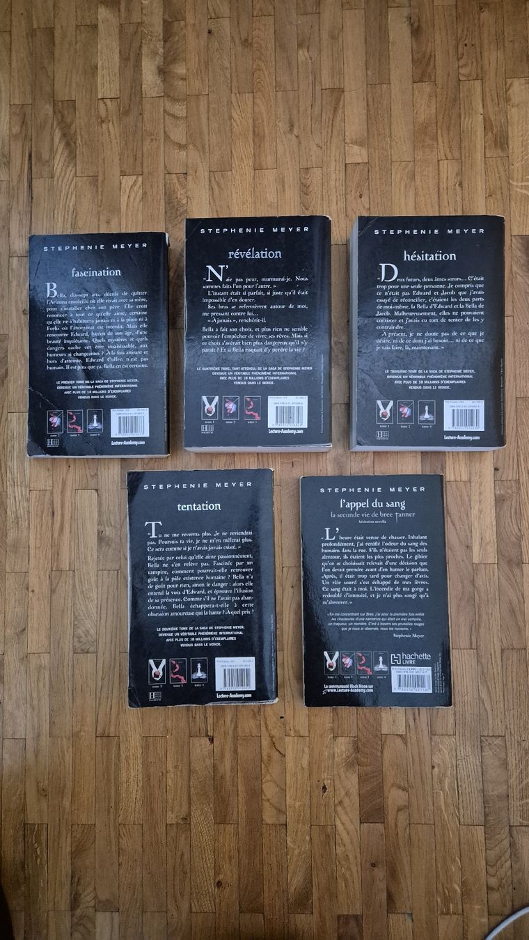 Libri: Livres Twilight, Stephenie Meyer - Français – Usato da Neyruz FR venduto da roca1526 1