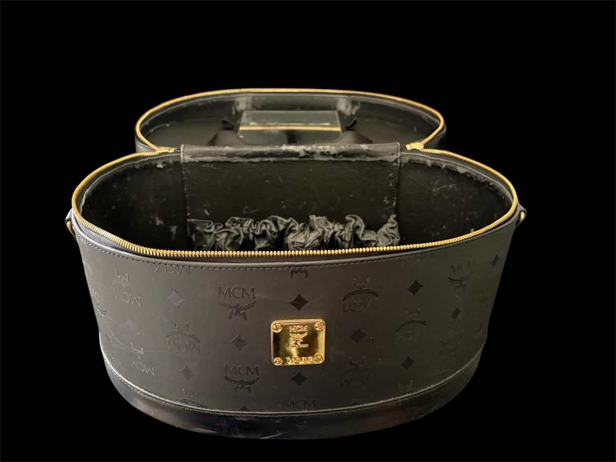 Mcm Valigie: MCM Beautycase schwarz – Usato da Delémont venduto da and_mj6d 3