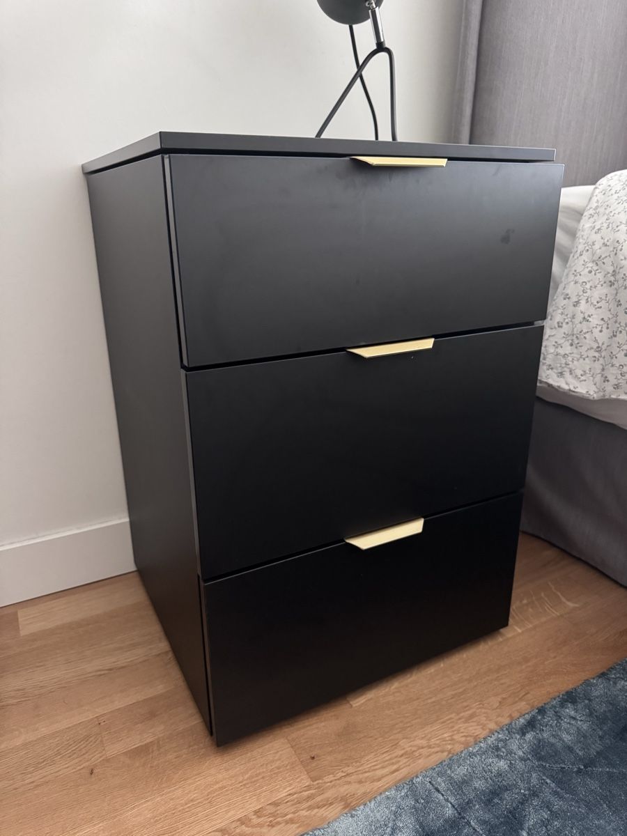 Commodes: Commode noire – D'occasion à Genève par cl2_d7hd 1